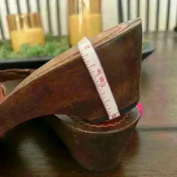 Banana Republic Retro Style Sandals Size 8.5 - Picture 7 of 8